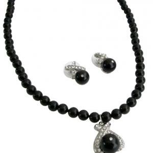 Black Pearl Pendant Jewelry Set Feature Both..