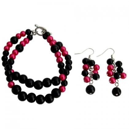 Gorgeous Magenta Black Pearls Bracelet Earrings..